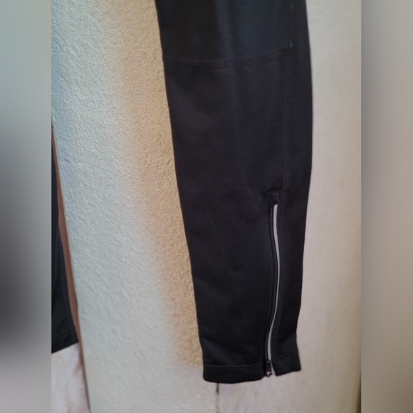 Nike black power essential leggings size medium - Picture 4 of 5